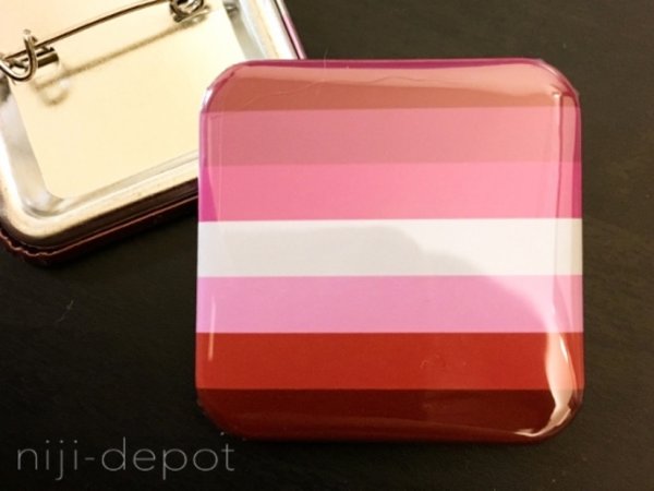 Photo1: Tin badge (Lesbian color) (1)